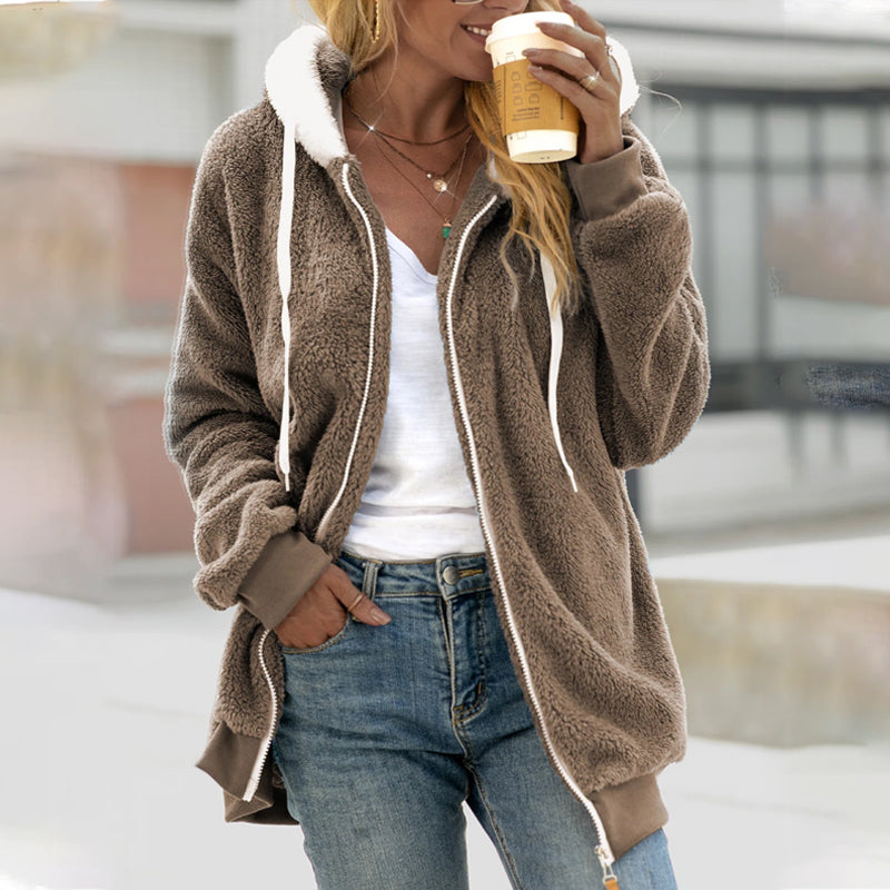 Klaudia | Casual & Stylish Warm Teddy Coat with Hood