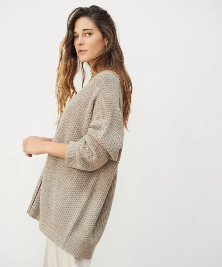 Gaia | Cashmere Cardigan, Elegant and Versatile